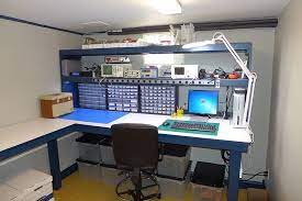 Building an Electronics/Small Projects Workbench | Electronic workbench, Electronics  workshop, Electronics workspace